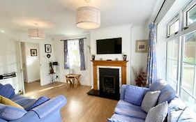 Wellingtonia Court Apartment